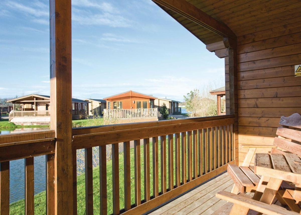 Dacre Lakeside Park Hotel Brandesburton Luaran gambar