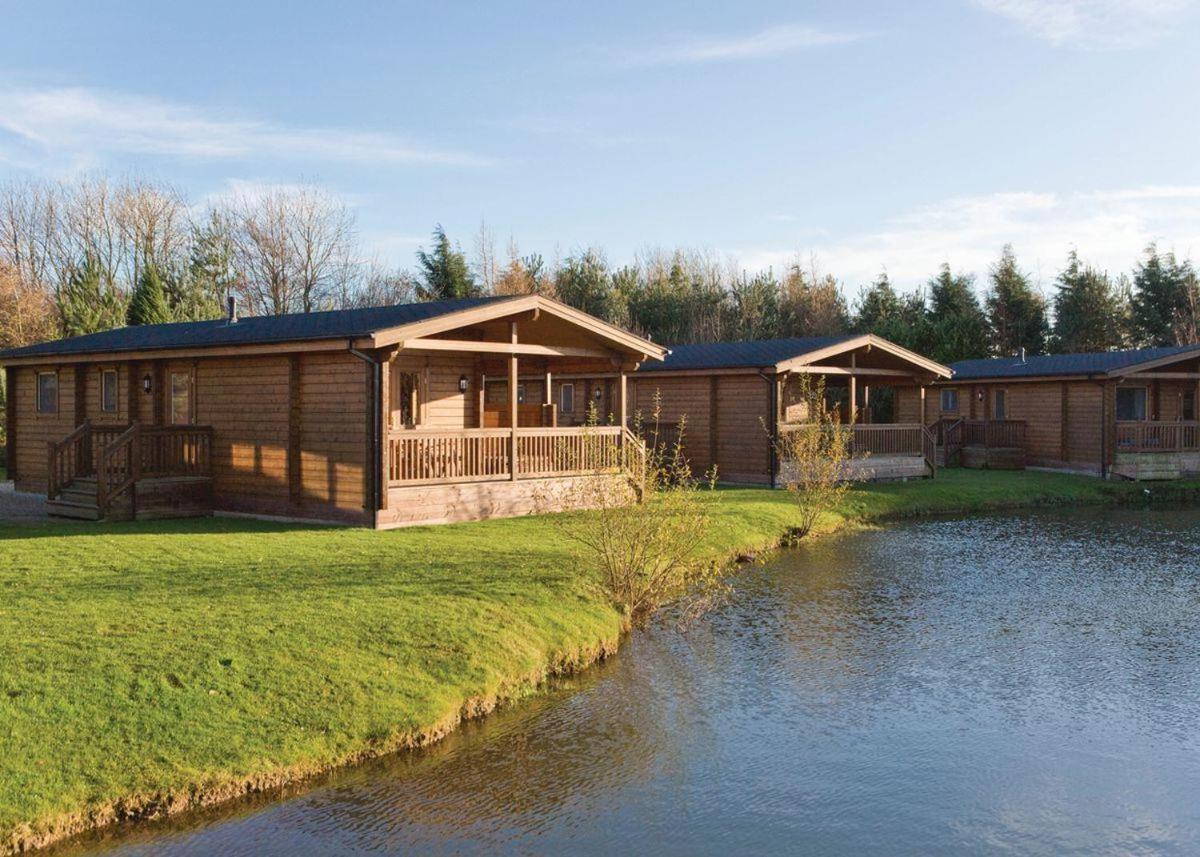 Dacre Lakeside Park Hotel Brandesburton Luaran gambar