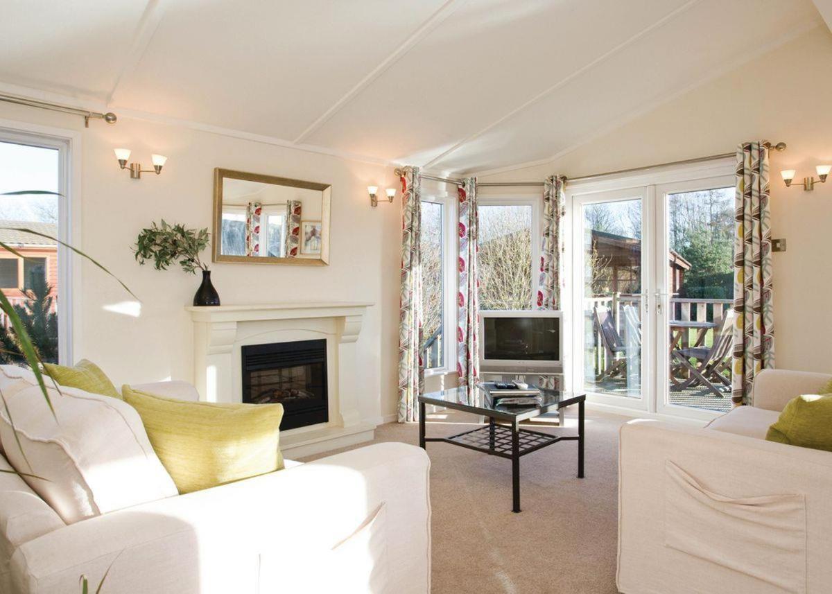Dacre Lakeside Park Hotel Brandesburton Luaran gambar